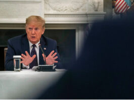 করোনায় প্রাণ হারানোদের সম্মানে মার্কিন পতাকা অর্ধনমিত রাখার নির্দেশ ট্রাম্পের