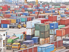 বন্দর থেকে সরাসরি পণ্য খালাস চায় বিজিএমইএ