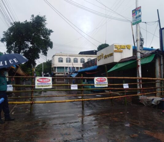 উত্তর কাট্টলীতে যেভাবে চলছে লকডাউন