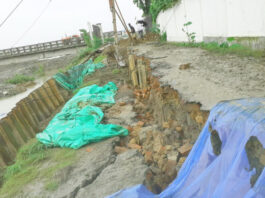 শুরু হলো বর্ষা, কড়া নাড়ছে জলাবদ্ধতা দুর্ভোগ