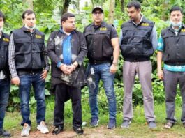 বোরকা পরে পালিয়ে যাবার চেষ্টা করেছিল শাহেদ