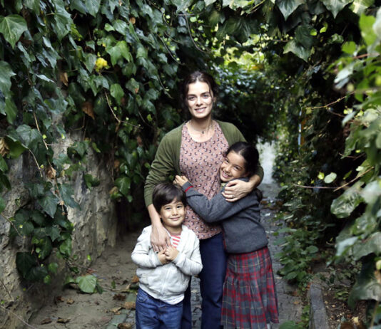 জনপ্রিয়তার শীর্ষে ‘বাহার’