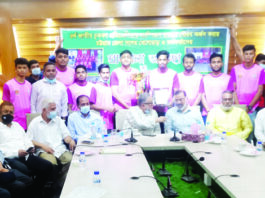 জাতীয় চুকবল চ্যাম্পিয়ন চট্টগ্রাম জেলা দলকে সংবর্ধনা