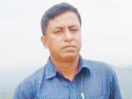 ট্রাকচাপায় বনকর্মকর্তা নিহত সাতকানিয়ায়