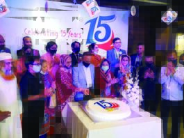 গ্রাহকদের নিরবচ্ছিন্ন সেবা দিচ্ছে খুলশী মার্ট