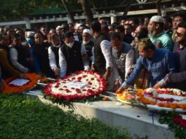 জাতির জনকের কবর জেয়ারত মেয়র ও কাউন্সিলরগণের