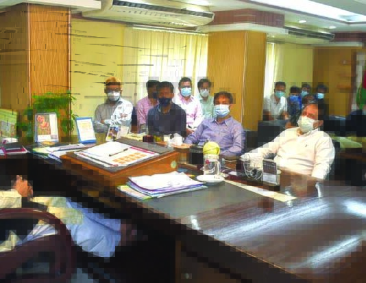 অতিমারি থেকে বাঁচতে স্বাস্থ্যবিধি মেনে চলতে হবে