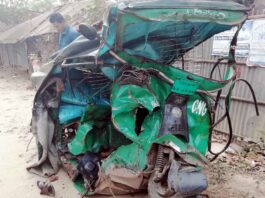 রাউজানে ট্রাক অটোরিকশার মুখোমুখি সংঘর্ষ নিহত ৪