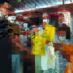 হতদরিদ্রদের মাঝে খাদ্যসামগ্রী বিতরণ মাস্টার লেইন সমাজ কল্যাণ পরিষদের