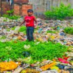 চাকতাই খালে হাঁটে মানুষ!