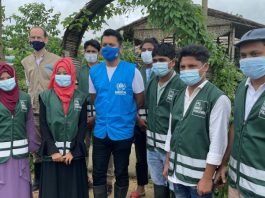 রোহিঙ্গা শিবিরে তাহসান