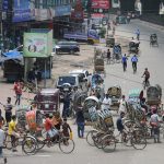 বিধিনিষেধ মানছে না মানুষ