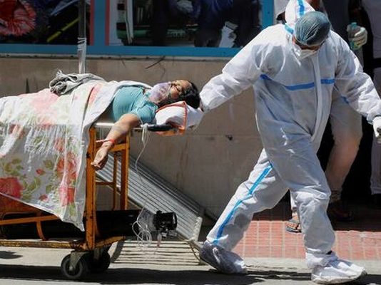 ভারতে অগাস্টেই সংক্রমণের তৃতীয় ঢেউ আসার শঙ্কা