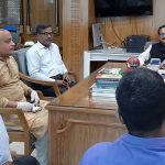 ওয়াসার এমডি’র সাথে সাংসদ মোছলেম উদ্দিন আহমদের সাক্ষাৎ