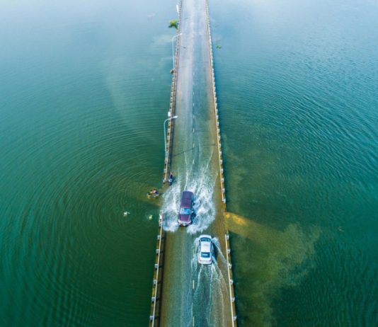 জলবায়ু পরিবর্তনের সঙ্গে মানিয়ে নিতে যা প্রয়োজন