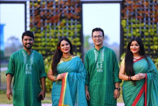 তাদের কণ্ঠে সেনাবাহিনীর জয়গান