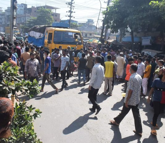 ভাড়া নিয়ে বাকবিতণ্ডা
