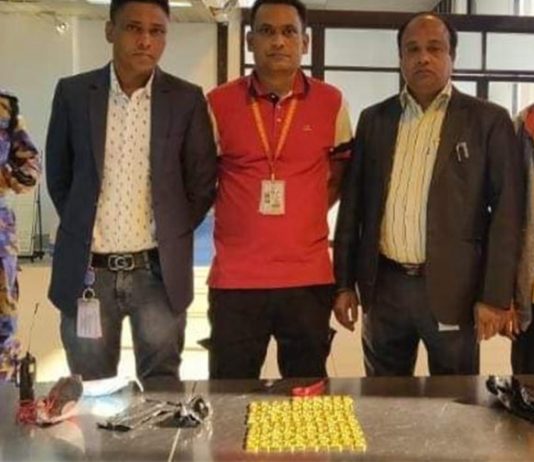শাহ আমানতে বিমানের সিটের নিচে মিললো ১০ কেজি সোনা
