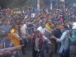 বিএনপির মানববন্ধনে পুলিশের সঙ্গে সংঘর্ষ, আটক ৪৪