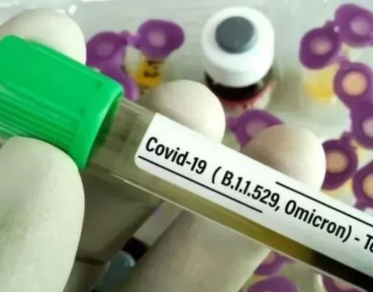 দুই মাসের মধ্যে অর্ধেক ইউরোপ অমিক্রন ভ্যারিয়েন্টে আক্রান্ত হবে