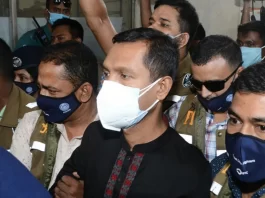 দুই সন্তানকে জিজ্ঞাসাবাদের আদেশ