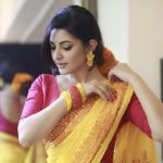 ছুটি নয়, শুটিং অব্যাহত রাখছেন পরী