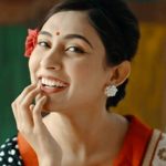 ভয় দেখিয়ে প্রশংসা পাচ্ছেন মেহজাবীন