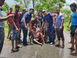 বান্দরবানে পর্যটকবাহী গাড়ি খাদে