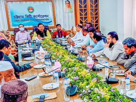 নগরীর পানি নিষ্কাশনে প্রতিবন্ধকতা অপসারণে ক্র্যাশ প্রোগ্রাম আজ শুরু