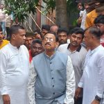 ঝুঁকিপূর্ণ পরিবারগুলো সরিয়ে নেয়ার নির্দেশ মেয়রের