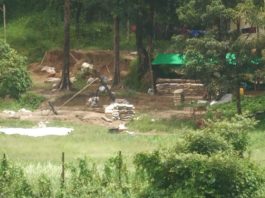 সীমান্তের বাসিন্দারা আতঙ্কে আশ্রয় নিচ্ছেন স্বজনদের বাড়িতে