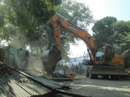 দুই শতাধিক দোকান ও স্থাপনা উচ্ছেদ