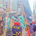 নন্দনকাননে ভবন ভাঙতে গিয়ে ধস