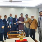 মোহাম্মদ আলীর প্রেরণায় ১০ লাখ টাকা দান করলেন শিক্ষা উপমন্ত্রী