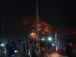 রাঙ্গুনিয়ায় আগুনে পুড়ল ৩ বসতঘর