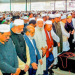 মায়ের পাশে চিরশায়িত মোছলেম উদ্দিন আহমদ