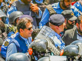 জামিন পেলেন ইমরান খান