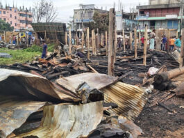 মিরসরাইয়ে আগুনে পুড়লো ২৫ ব্যবসা প্রতিষ্ঠান