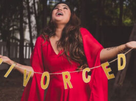 ডিভোর্স উদযাপন করে ভাইরাল অভিনেত্রী