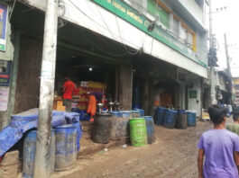 সহসা বন্ধ হচ্ছে না খোলা সয়াবিন বিক্রি