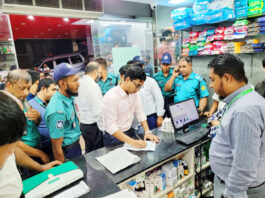 চাহিদা বাড়লেই ‘সিন্ডিকেট’