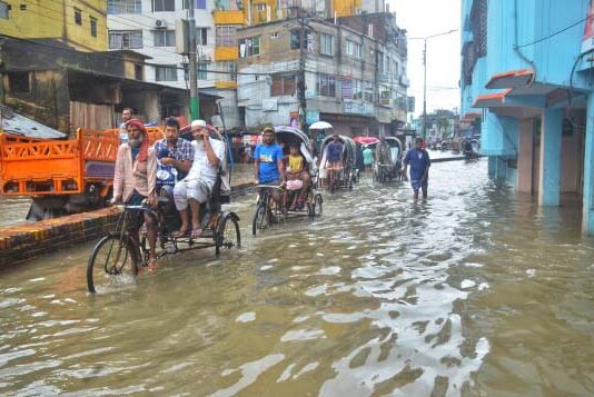 নাগরিকদের জীবনের নিরাপত্তা নিশ্চিত করবে কে