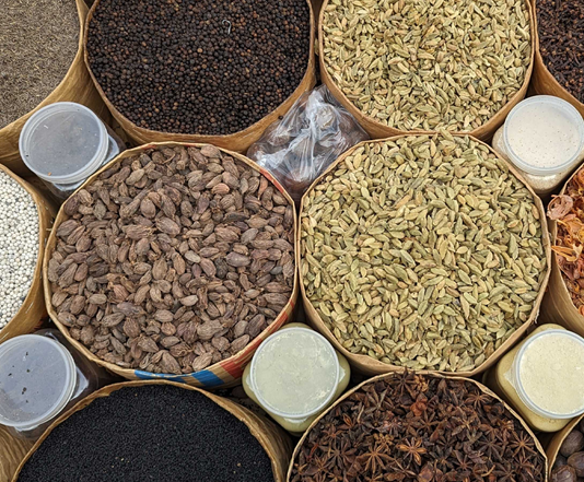 কোরবানের এক মাস আগেই অস্থির মসলার বাজার