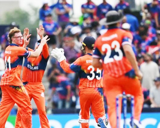 জয়ে শুরু নেদারল্যান্ডসের