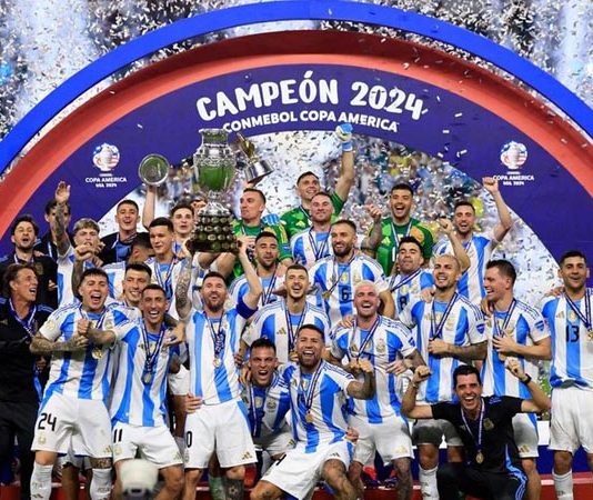 কলম্বিয়াকে হারিয়ে কোপা আমেরিকা কাপ আর্জেন্টিনার