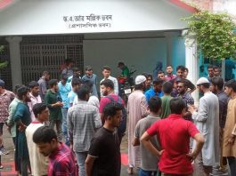 চবি উপাচার্যকে অবাঞ্ছিত ঘোষণা