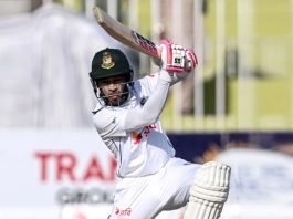 ১৫ হাজার রানের মাইলফলকে মুশফিক