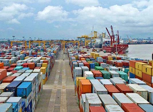 বন্দরকে ঝুঁকিমুক্ত করার উদ্যোগ নিন