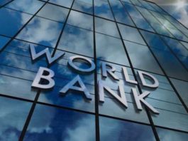 অনিশ্চয়তার কারণে চলতি অর্থবছরে বাংলাদেশে প্রবৃদ্ধি কমে ৪ শতাংশ হবে: বিশ্বব্যাংক