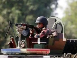 যা হচ্ছে টেকনাফ সীমান্তে